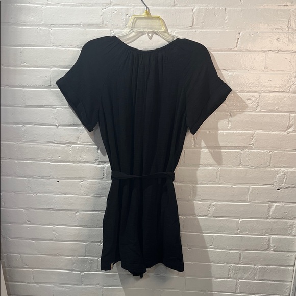 Tommy Bahama Black Short-Sleeve Button-Front Tie-Waist Romper NWT - Picture 8 of 8